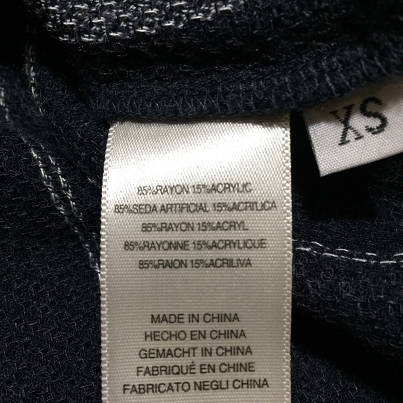 Cloth & Stone Stripe Rayon Button Shirt Women’s XS Navy Blue Anthropologie - Picture 6 of 8